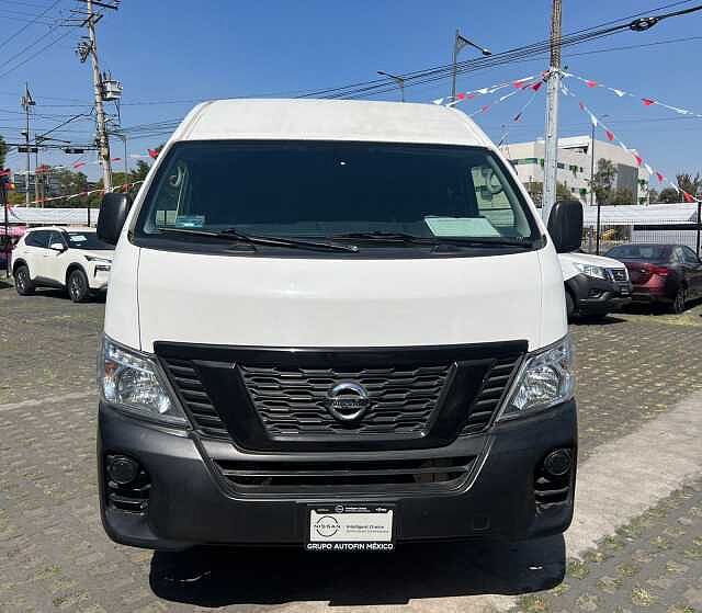 Nissan Urvan