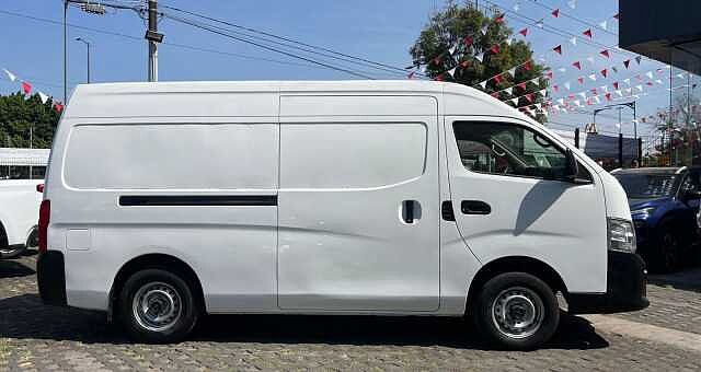 Nissan Urvan