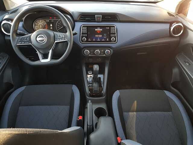 Nissan Versa