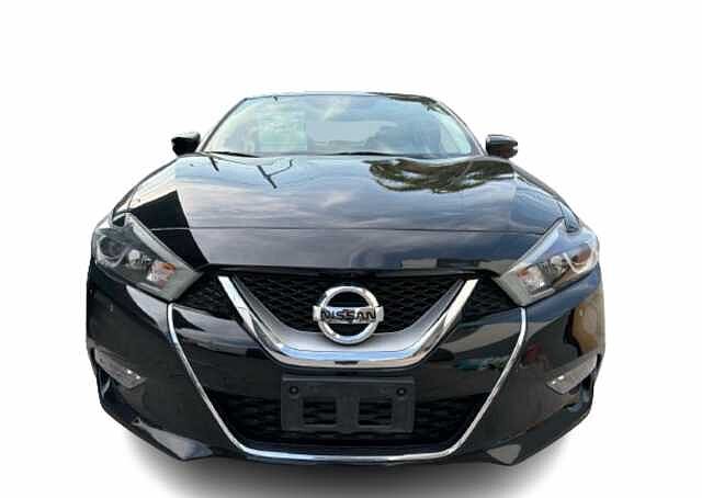 Nissan Maxima