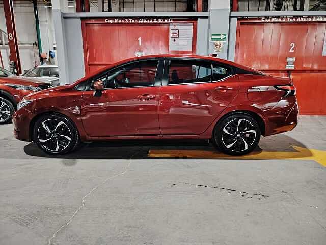 Nissan Versa