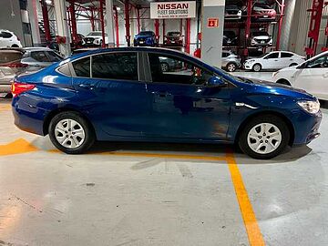 Chevrolet Cavalier  Azul