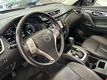 Nissan X-Trail  Negro