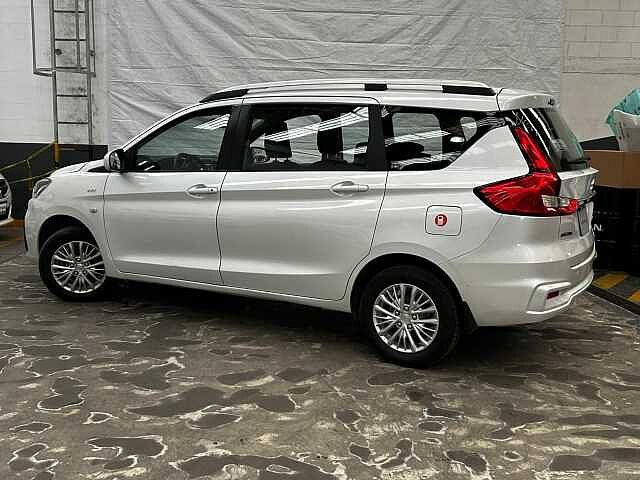 Suzuki ERTIGA