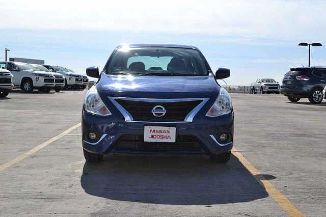 Nissan Versa