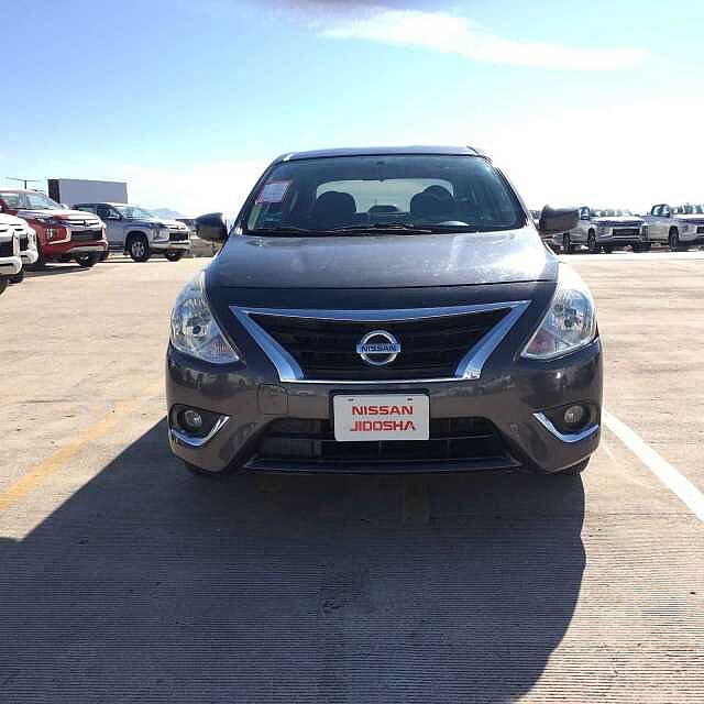 Nissan Versa