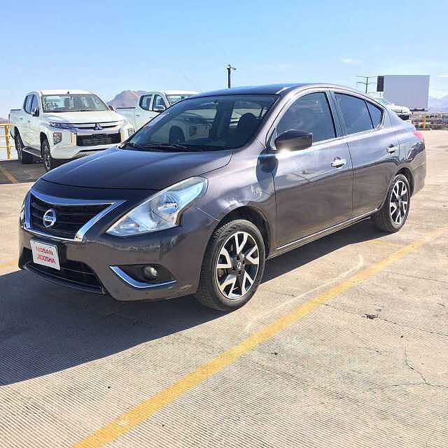 Nissan Versa