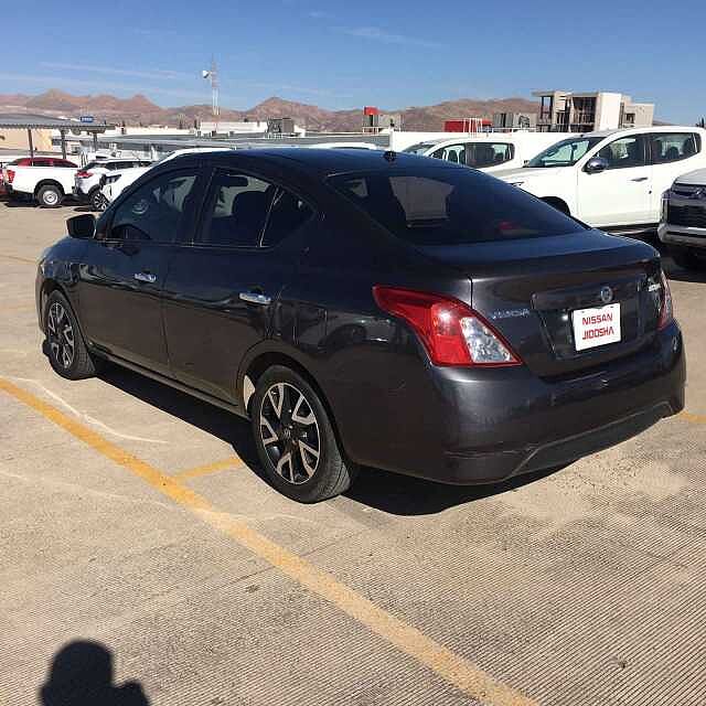 Nissan Versa