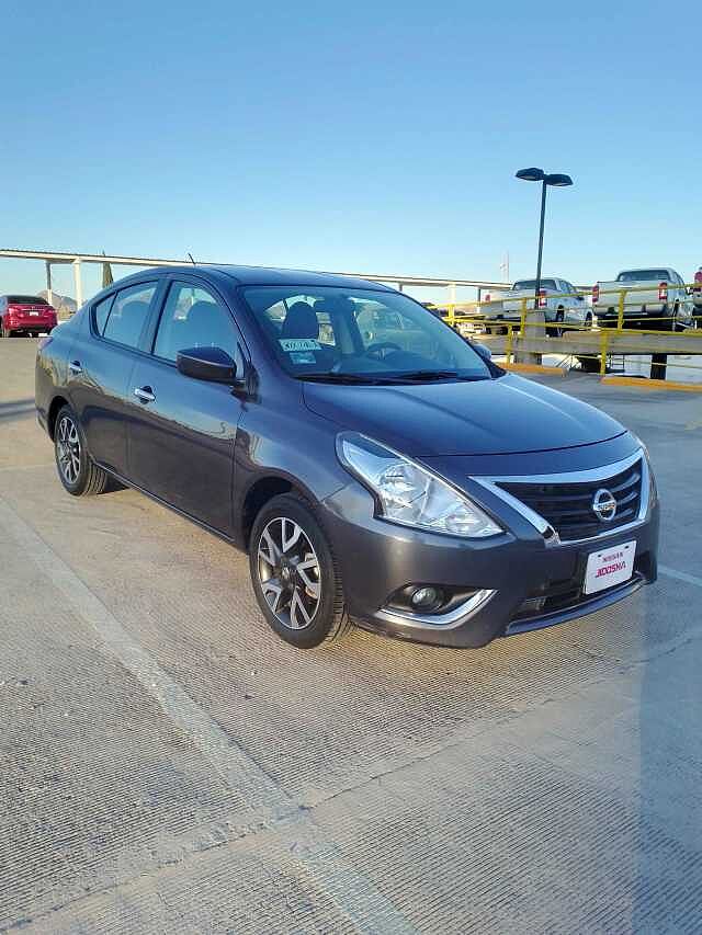 Nissan Versa