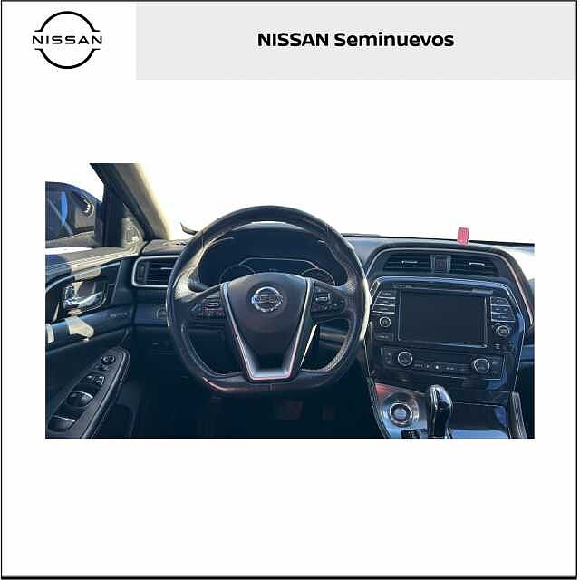Nissan Maxima