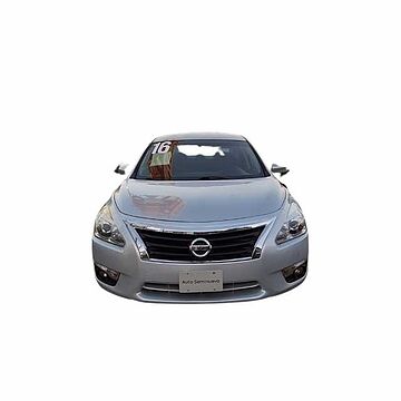 Nissan Altima  Plata