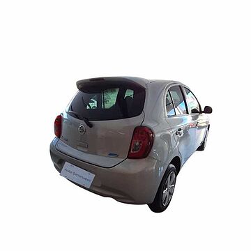 Nissan March  Blanco