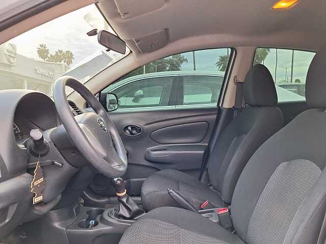 Nissan Versa