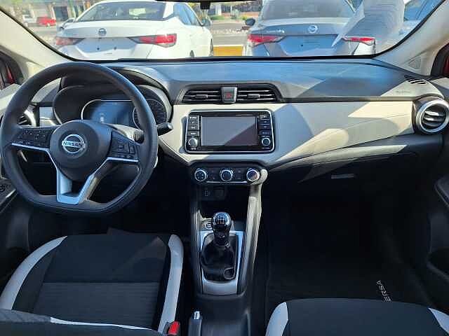 Nissan Versa