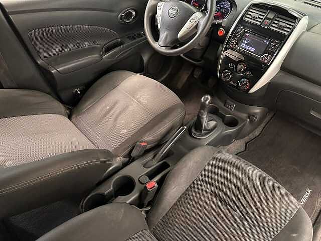 Nissan Versa