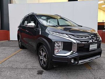 Mitsubishi XPANDER  Gris