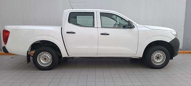 Nissan NP300