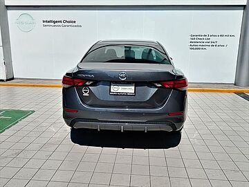 Nissan Sentra  Gris