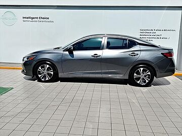 Nissan Sentra  Gris