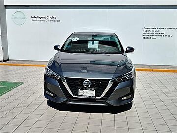 Nissan Sentra  Gris