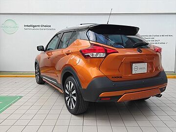 Nissan Kicks  Naranja