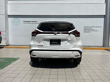 Nissan Kicks  Blanco