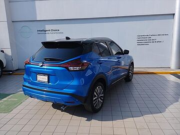 Nissan Kicks  Azul
