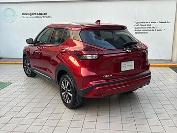 Nissan Kicks  Rojo