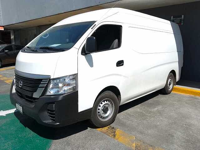 Nissan Urvan