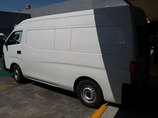 Nissan Urvan