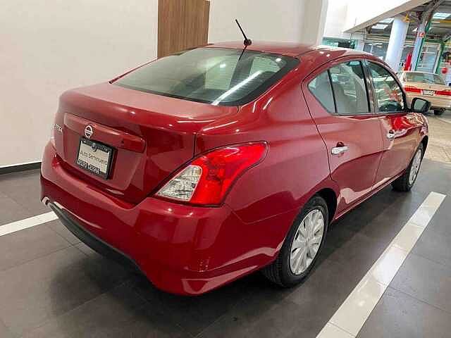 Nissan Versa