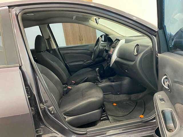 Nissan Versa