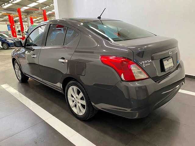 Nissan Versa