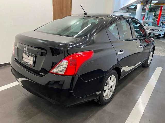 Nissan Versa