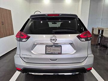 Nissan X-Trail  Plata
