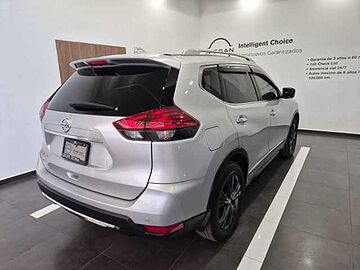 Nissan X-Trail  Plata