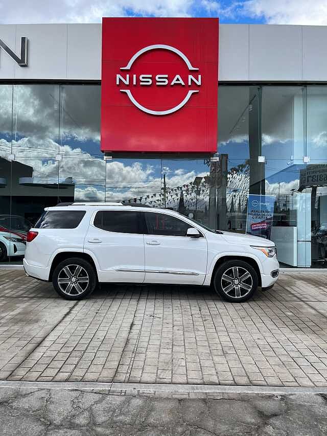 GMC Acadia