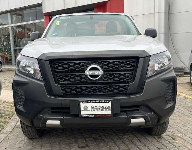 Nissan NP300