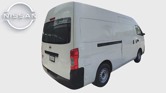 Nissan Urvan