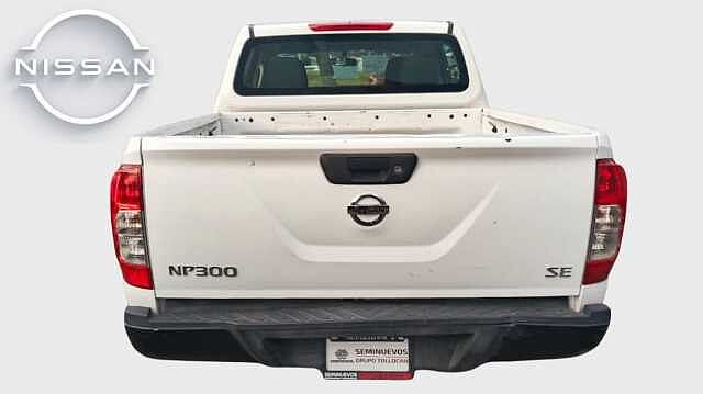 Nissan NP300