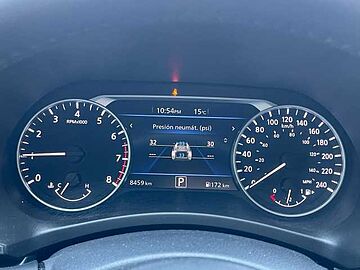 Nissan Sentra  Negro
