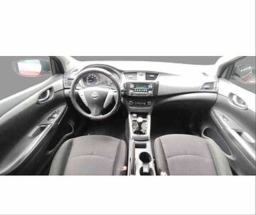 Nissan Sentra  Rojo