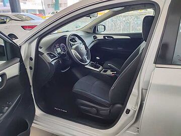 Nissan Sentra  Plata