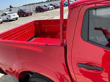 Nissan Frontier  Rojo