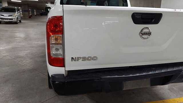 Nissan NP300