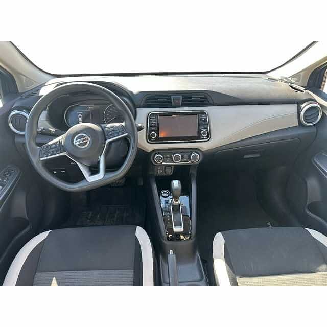 Nissan Versa