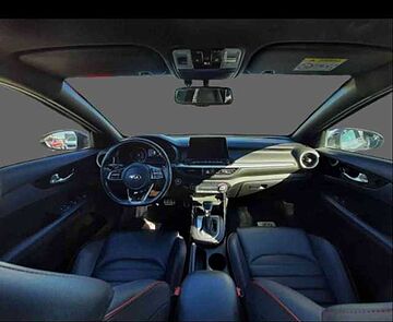 Kia Forte  Gris