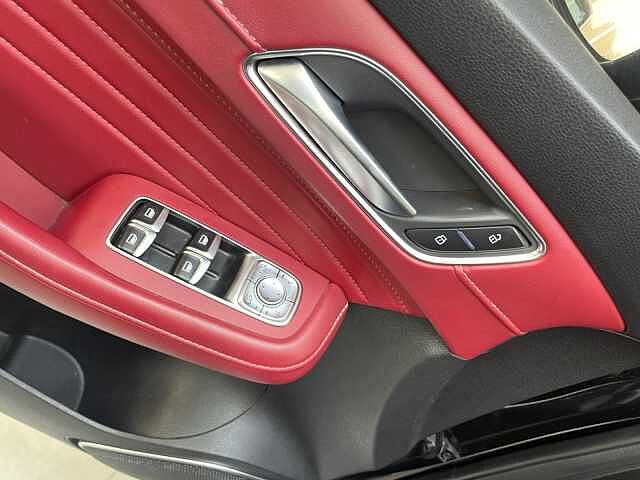 MG HS