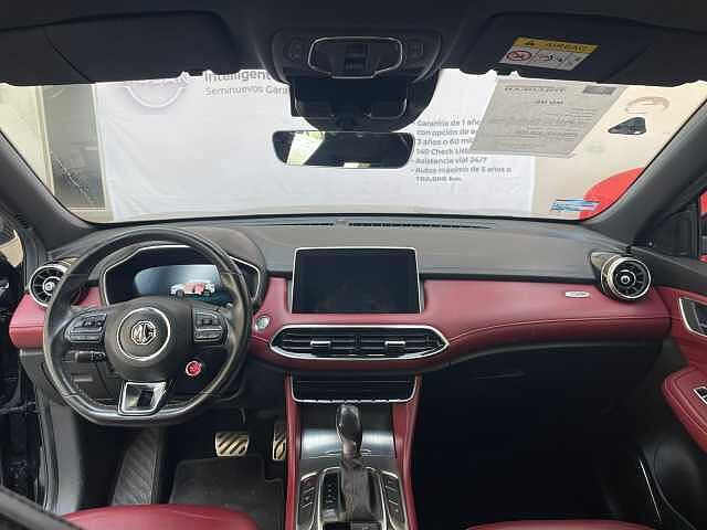 MG HS