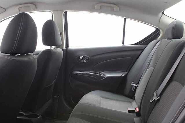 Nissan Versa